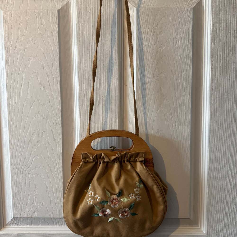 Vintage Floral Embroidered Drawstring Bag with Wood Handles